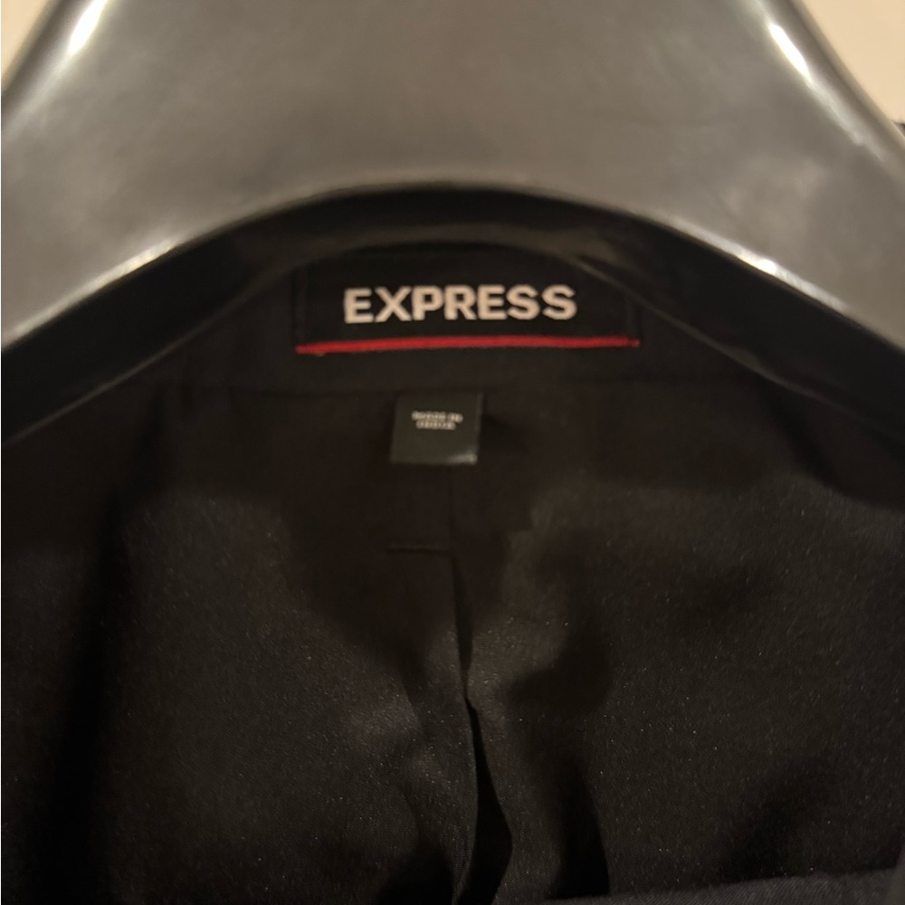 Express Classic Black Men's Suit - Picture 3 of 6
